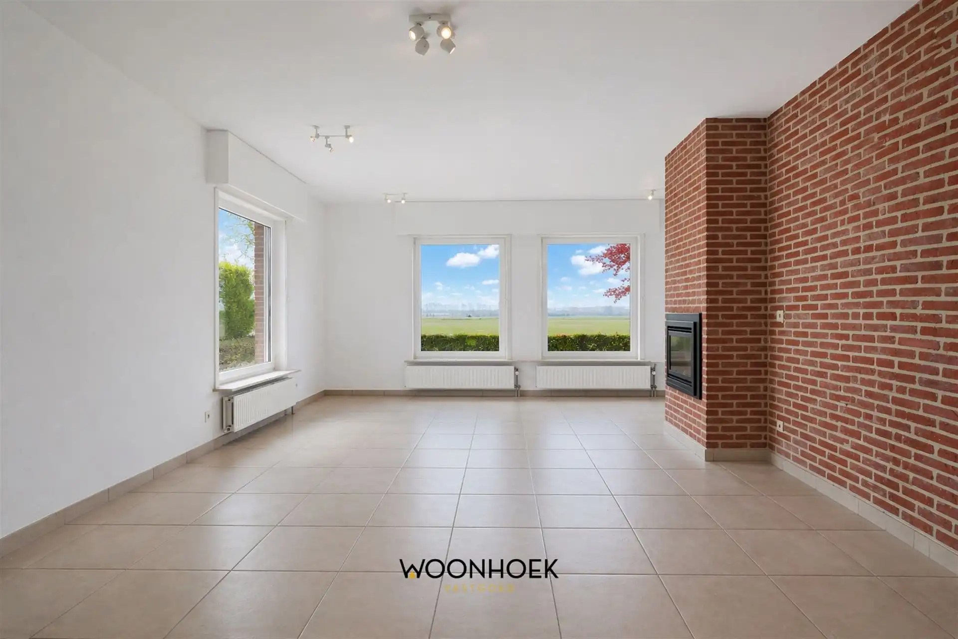 Landelijk en residentieel wonen in Koewacht foto 2