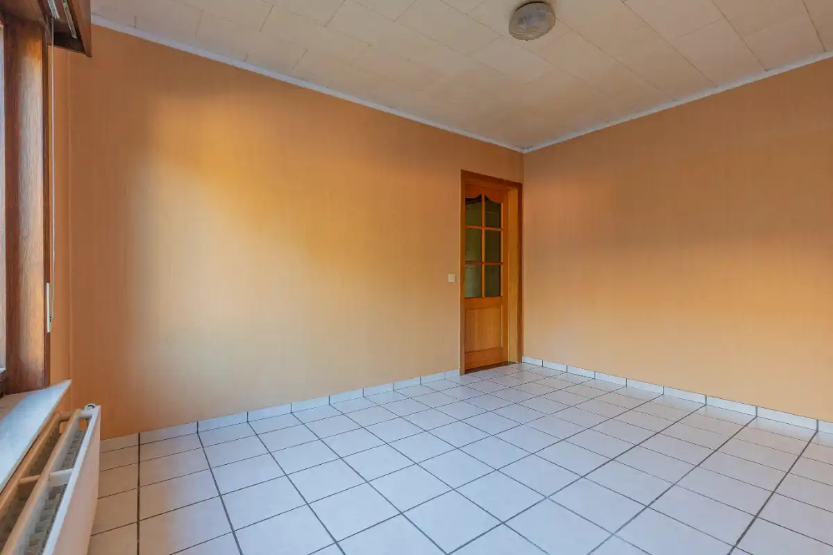 Zeer goed gelegen bungalow op wandelafstand van het centrum, station en de scholen van Dendermonde foto 8