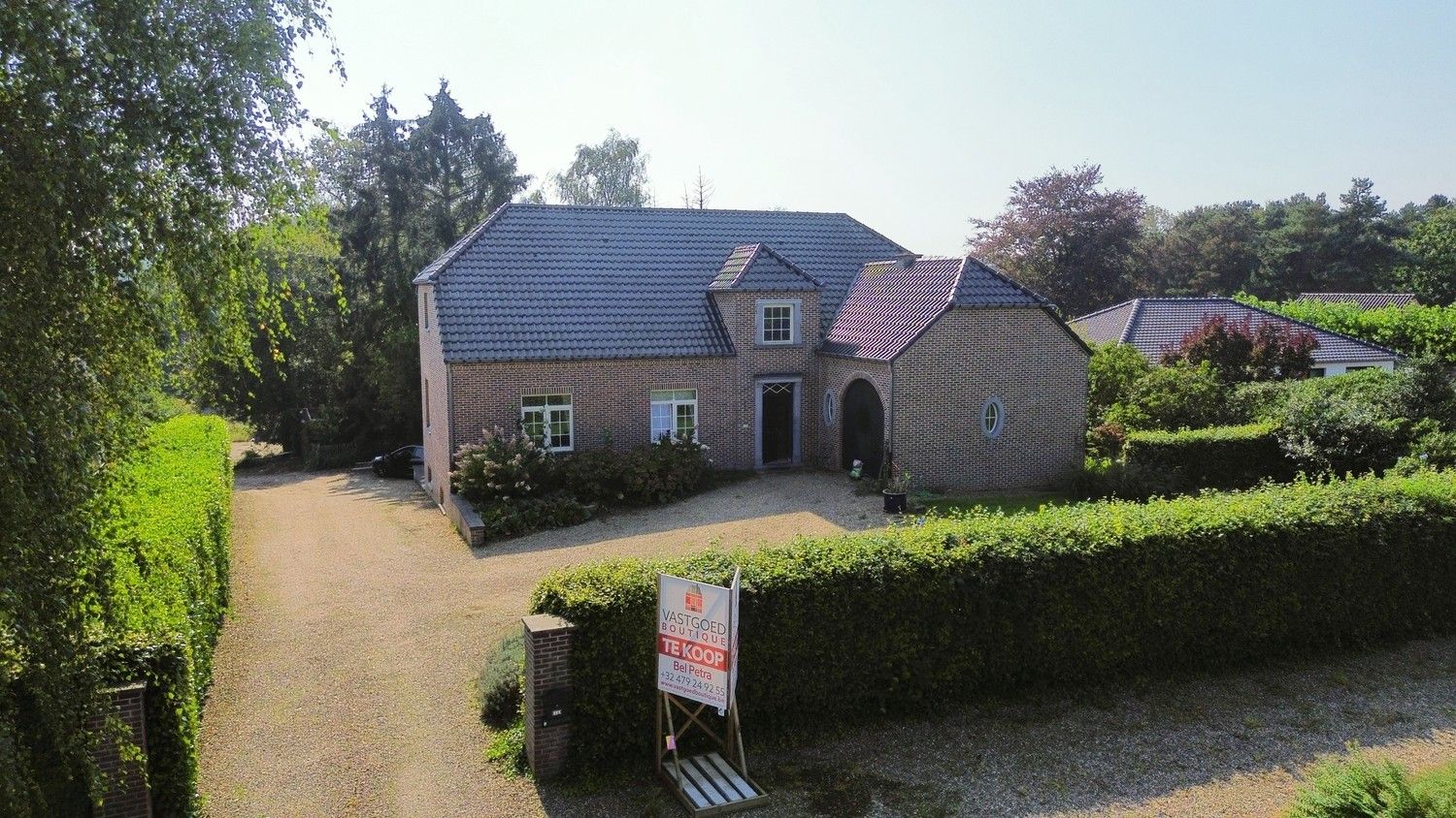 Hoofdfoto van de publicatie: Te koop: ​​​​​​​Ruime woning in Niel-bij-As!