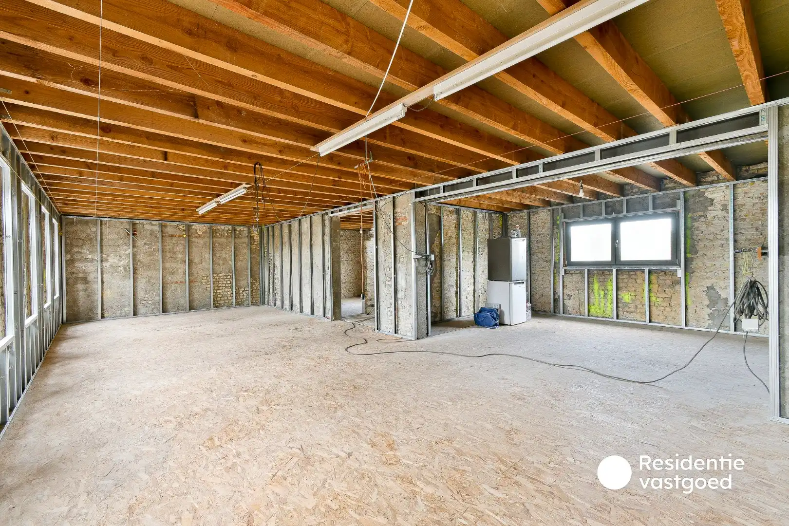 Ruime woning met uitzonderlijk veel mogelijkheden en prachtig zicht vanuit de tuin foto 16