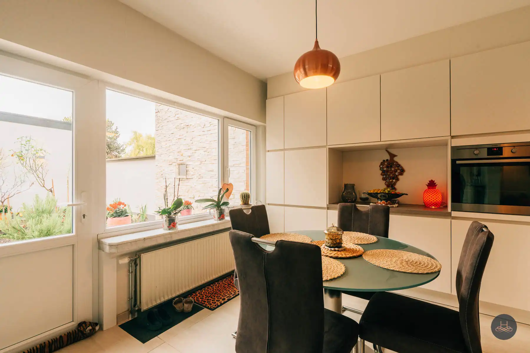 Centrale ruime stadswoning met parkeerplaats foto 36