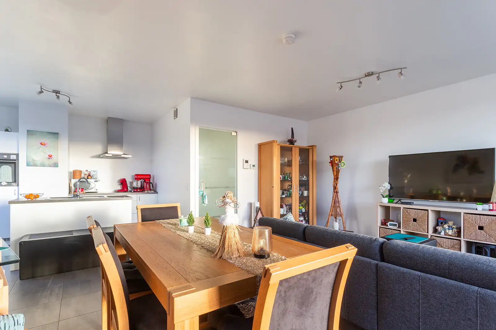Appartement met 2 slpk., zonneterras en staanplaats foto 4