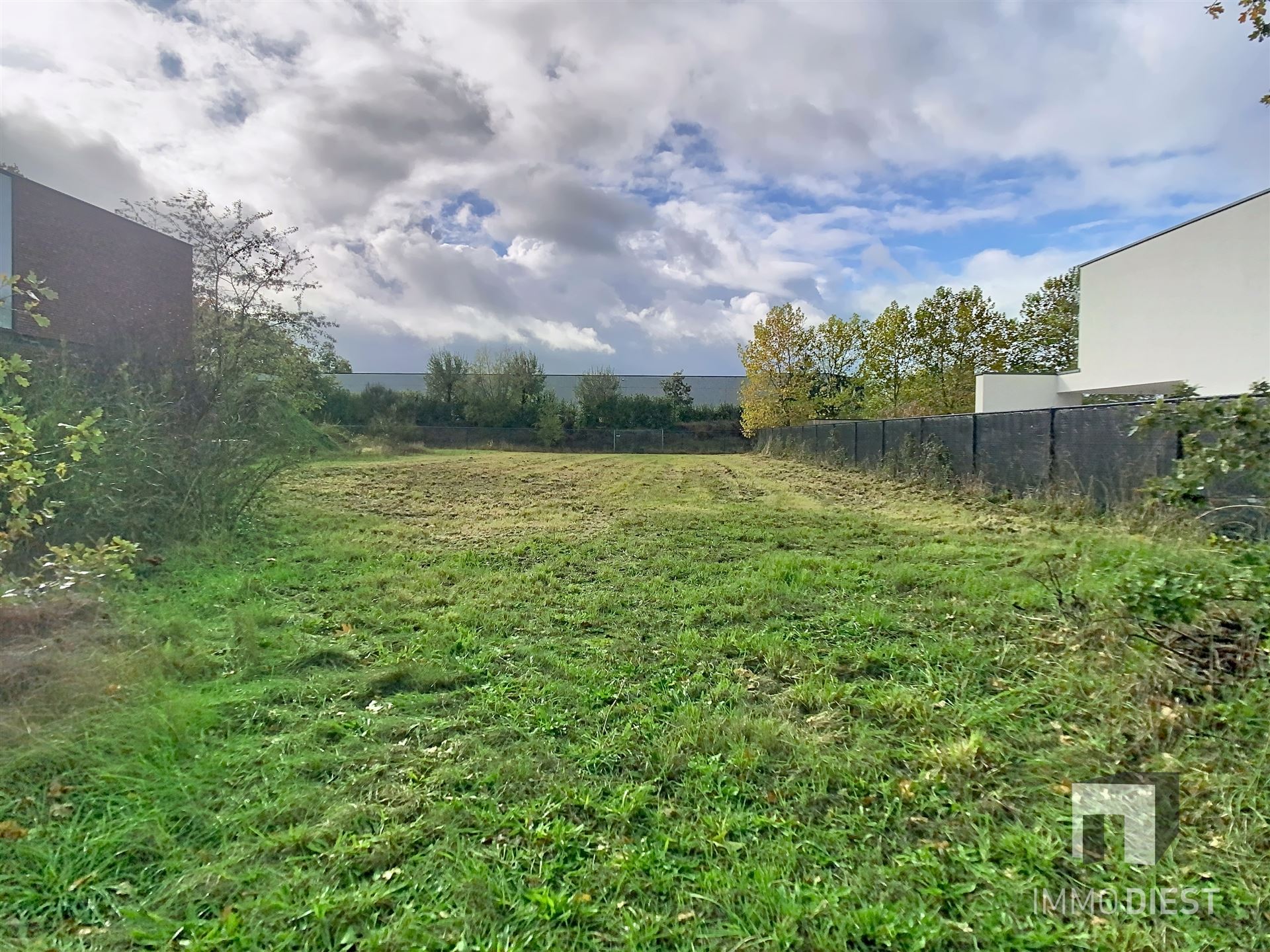 Bouwgrond in het groen met perfecte oriëntatie foto 37