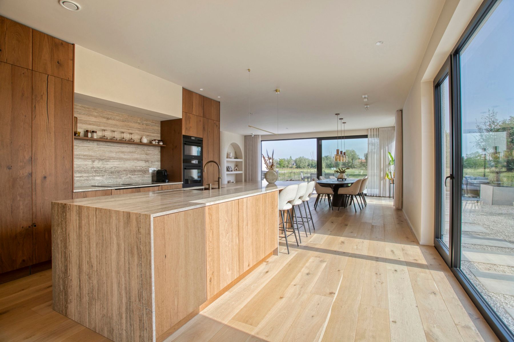 Zeldzame en energiezuinige designparel in Japandi-stijl foto 9