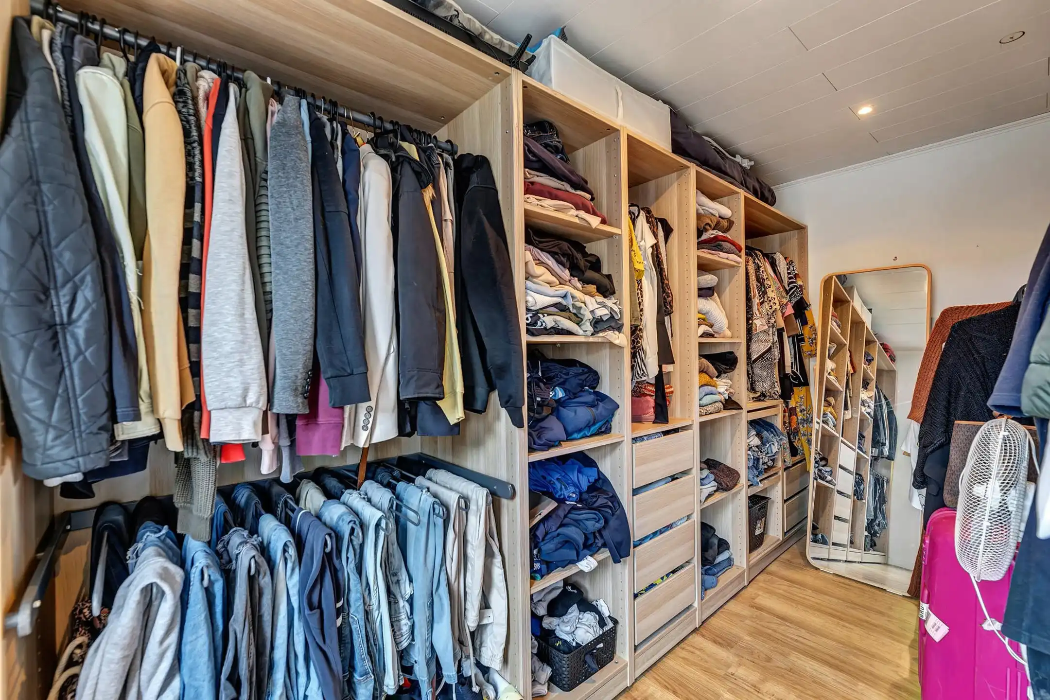 Prachtige instapklare woning met 3 slpks, tuin en garage foto 13