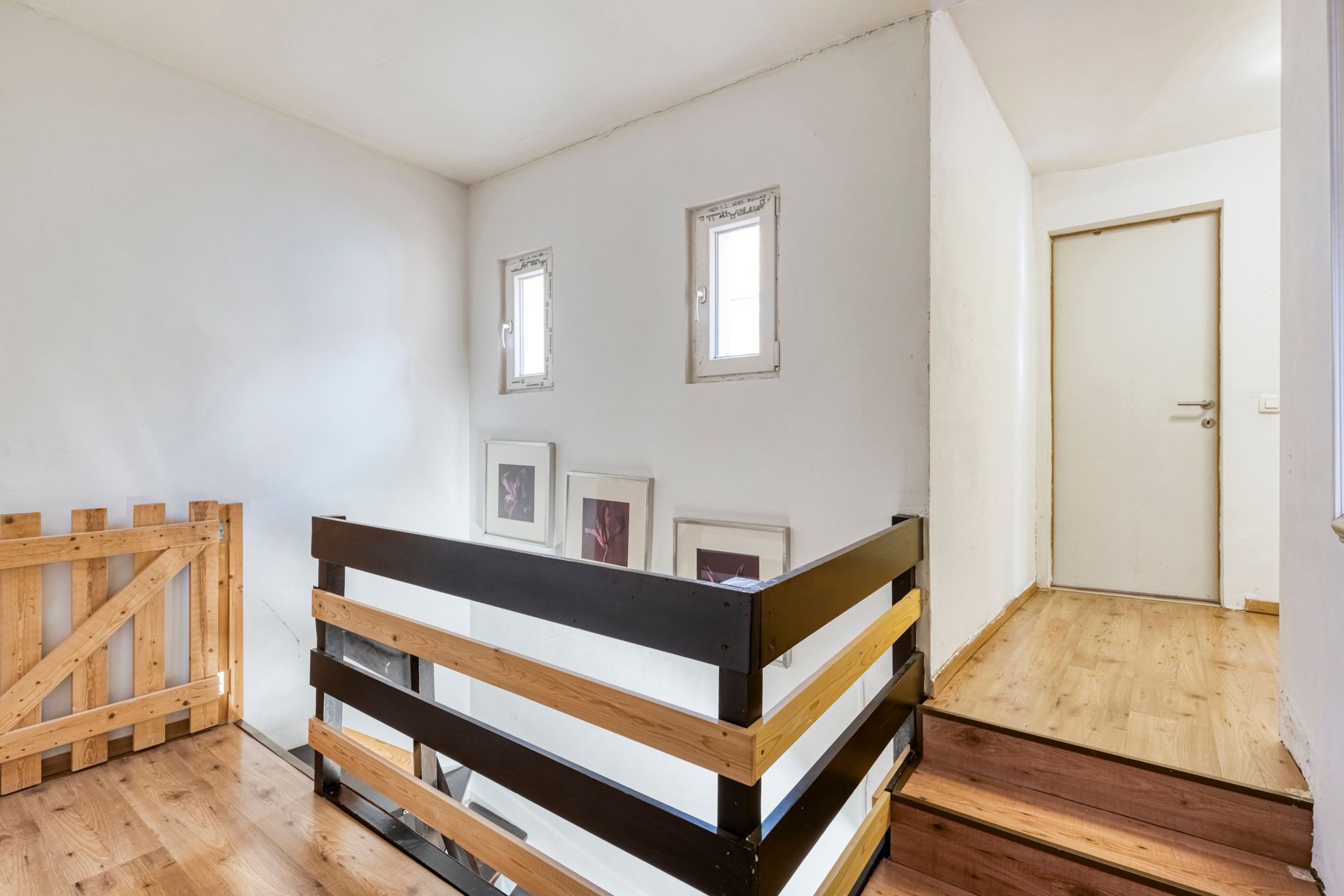 Centraal gelegen gerenoveerde 2-gevel foto 9