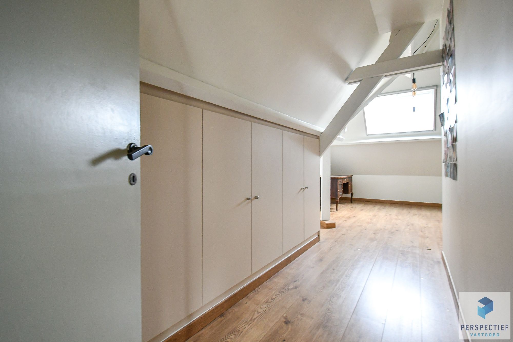 Karaktervolle villa met 5 slpk en atelier op 2291m² te Rollegem foto 26