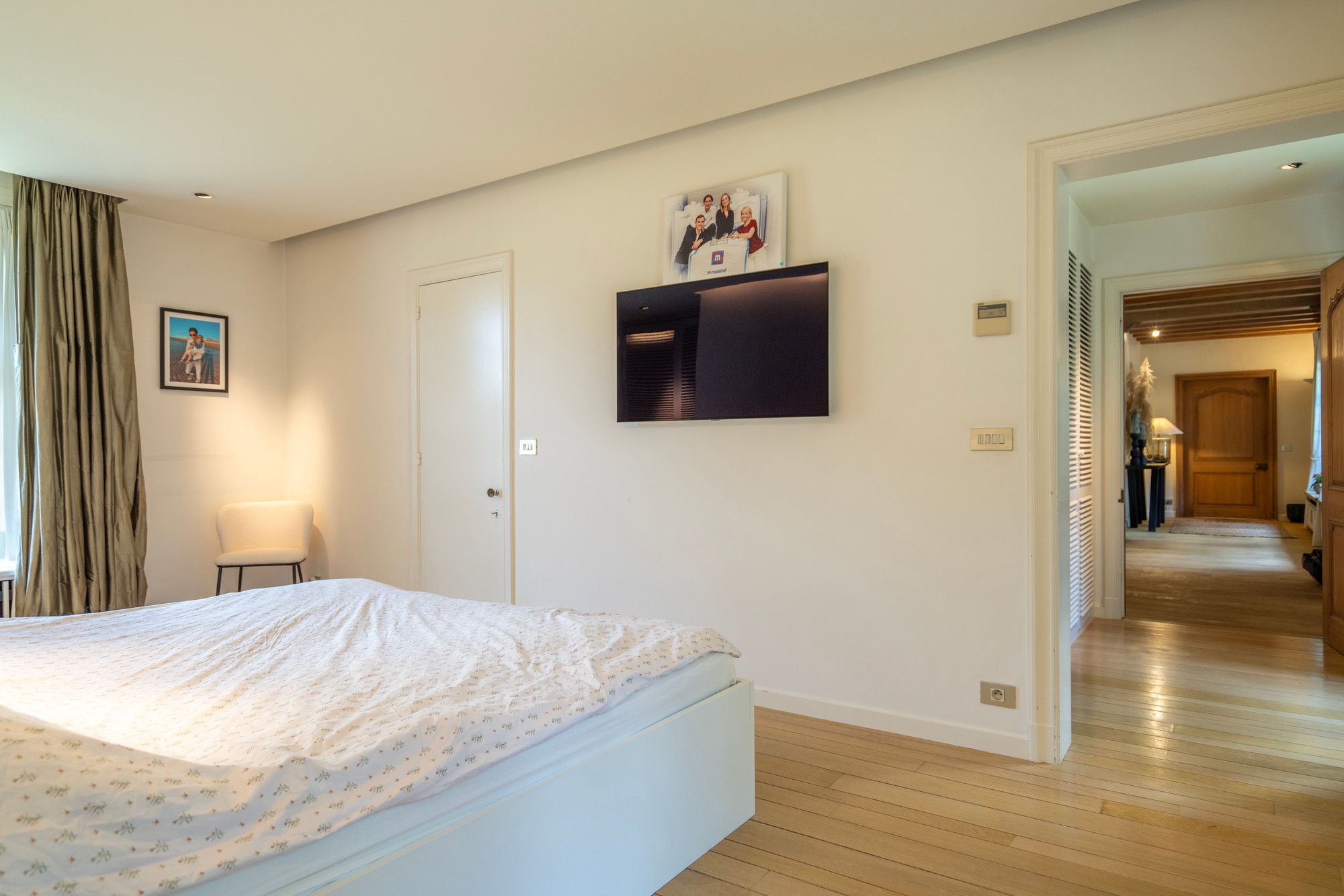 Instapklare ruime villa in residentiële buurt foto 18