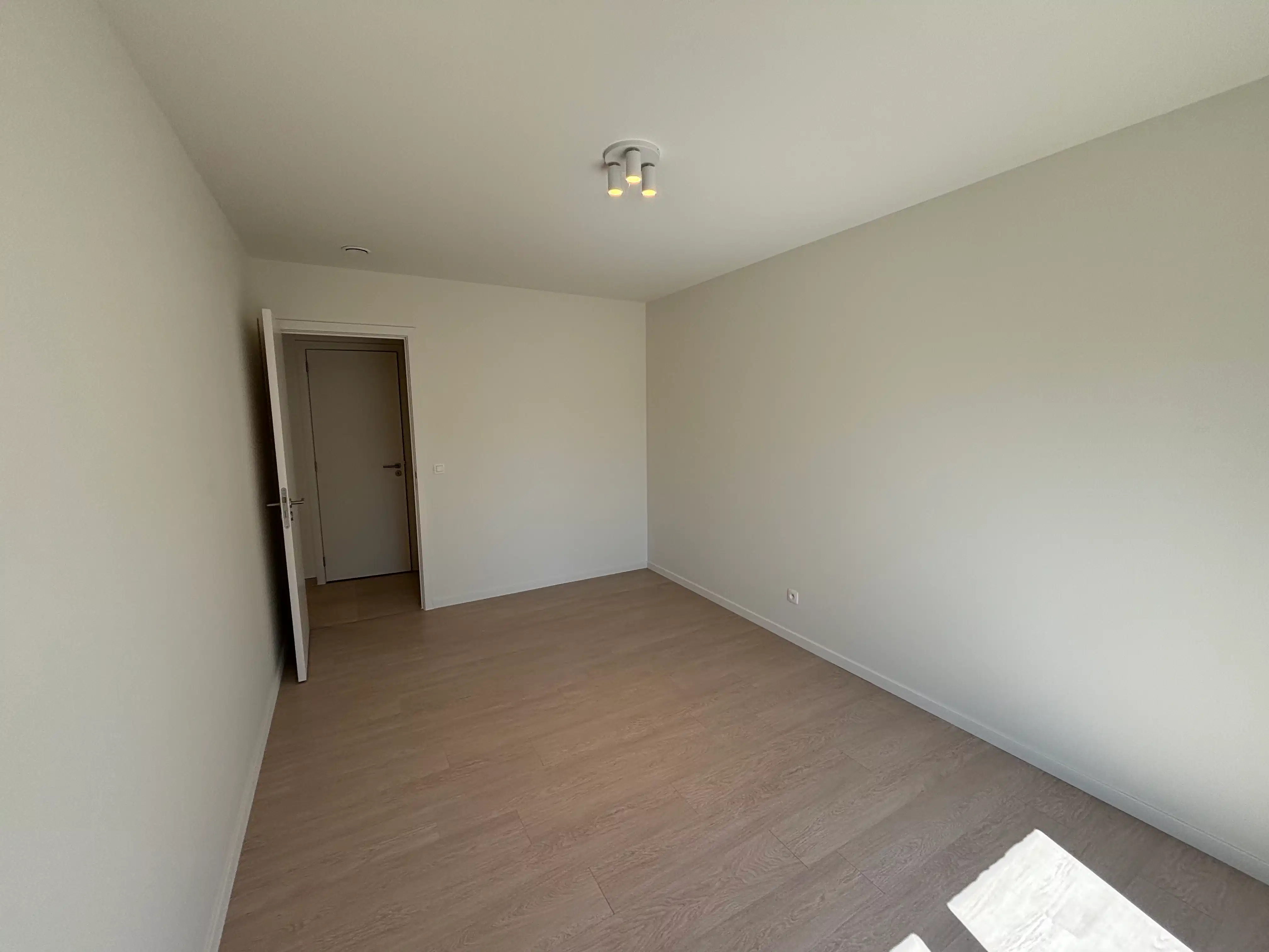 Exclusief & Duurzaam: Appartement met 2 slaapkamers + bureau te Koningslo foto 6