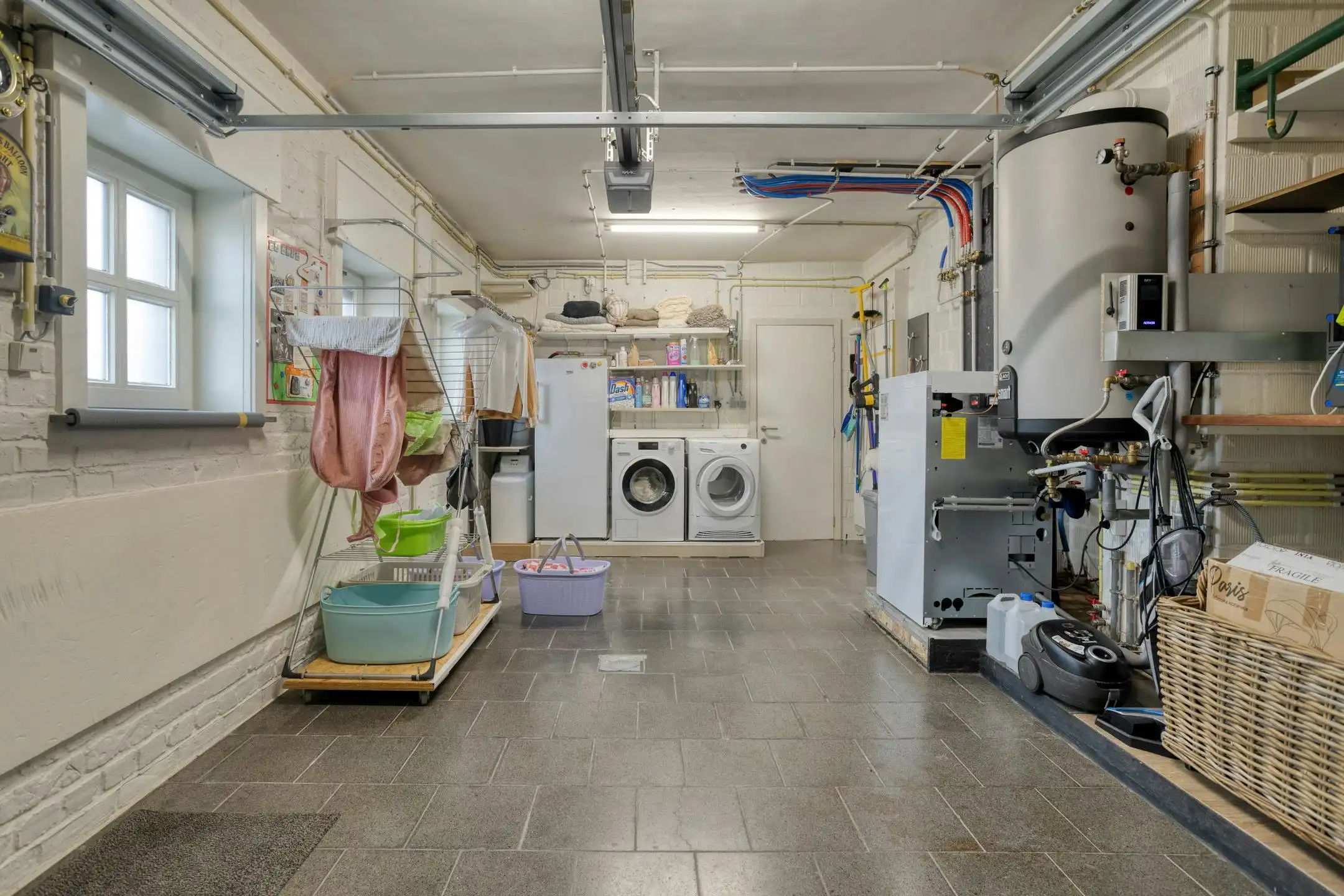 Landelijke woning met 4 slaapkamers op 2.772m² te Beauvoorde. foto 25