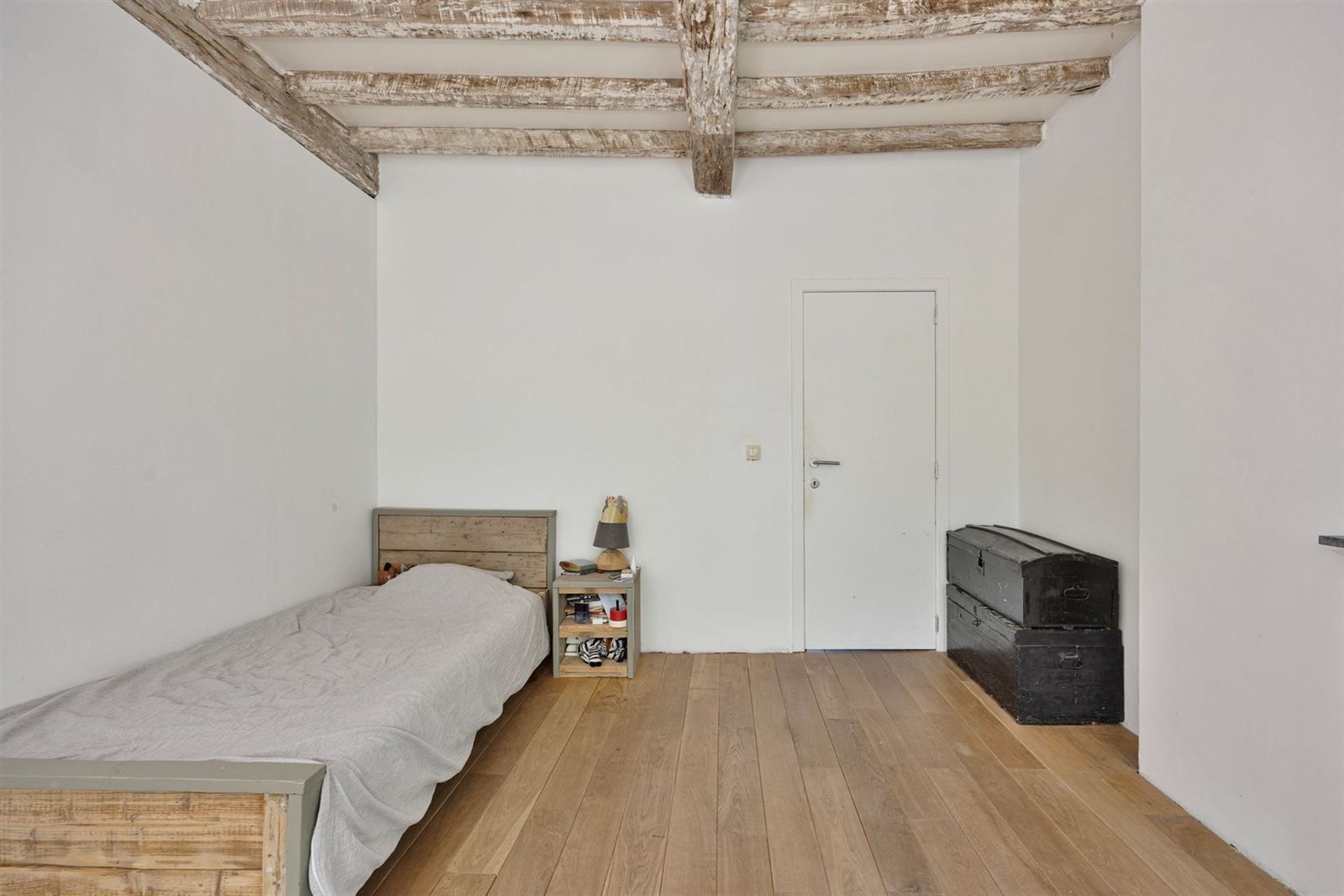 Woning met 2 slaapkamers, terras en tuin foto 12