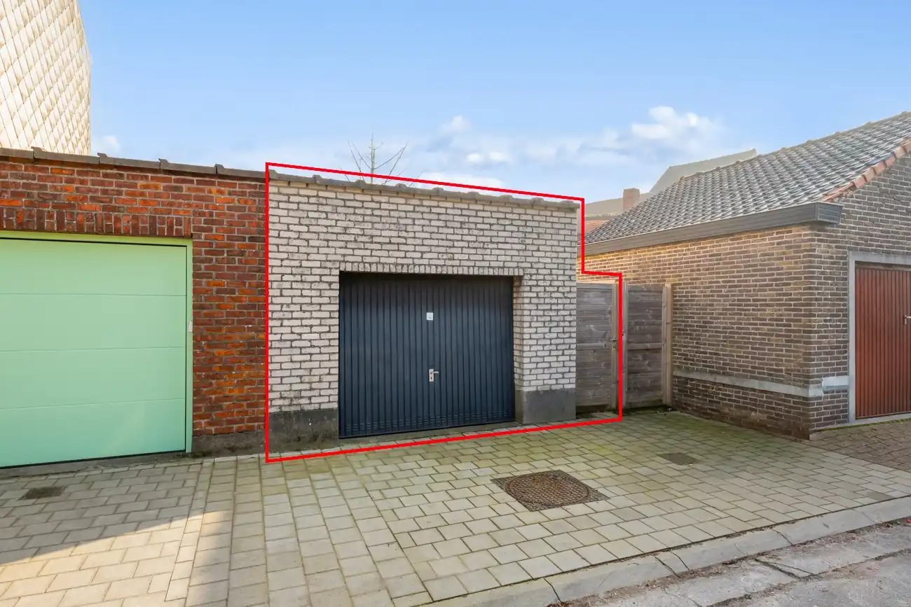 Charmante gesloten (kangoeroe)woning met heel wat potentieel op een gegeerde locatie in Oostakker! foto 25