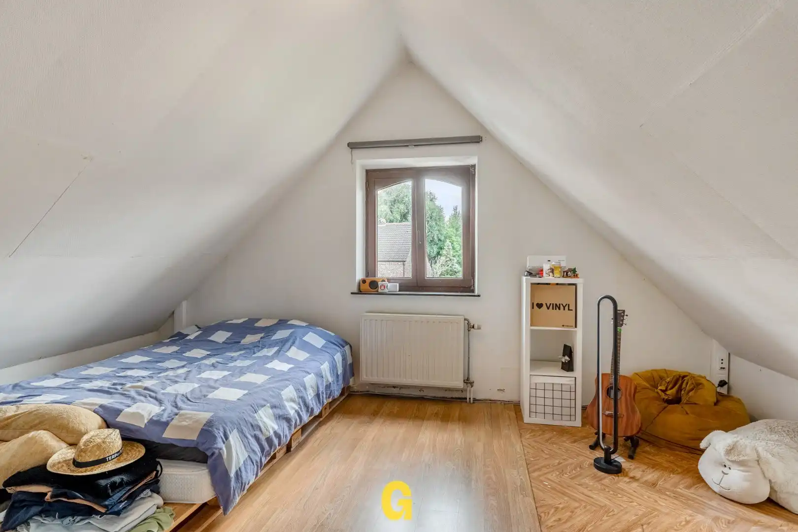 Degelijke halfopen woning met 4 slaapkamers, bureel en ruime tuin met blijvend vrij uitzicht foto 22