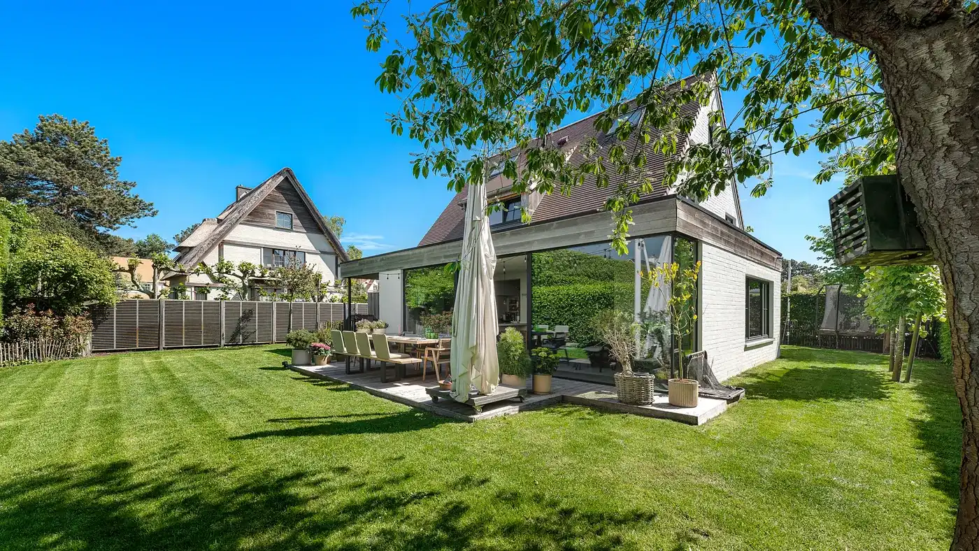Alleenstaande villa gelegen in een rustige zijstraat van de Magere Schorre  foto 38