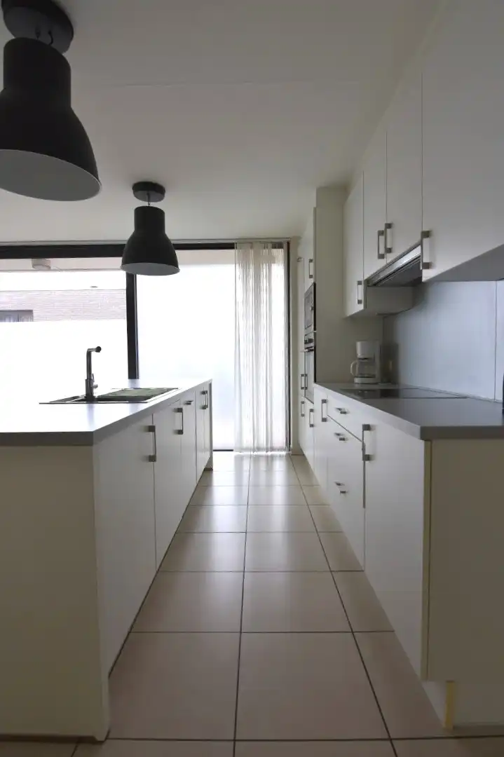 Lichtrijk en ruim 3-slpk appartement in Rumbeke foto 8