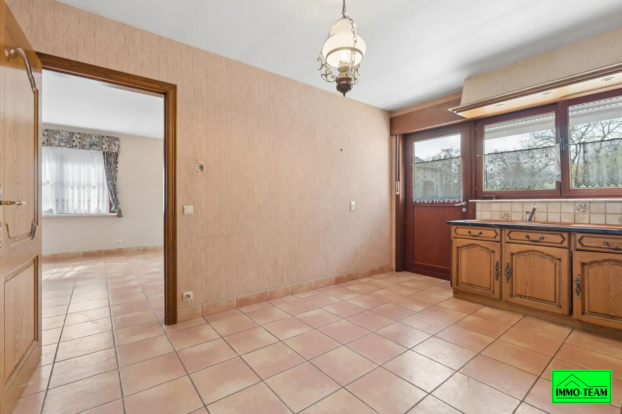 Gezellige 3-gevelwoning nabij dorpskern Iddergem foto 7