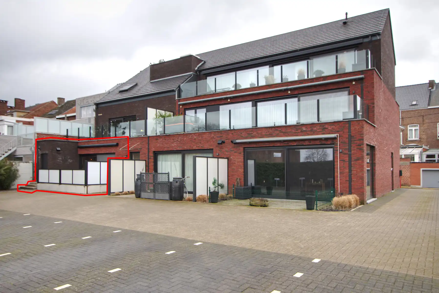 APP - 2 SLK - TERRAS - PARKING - BERGING - CENTRUM - RUSTIG foto {{pictureIndex}}