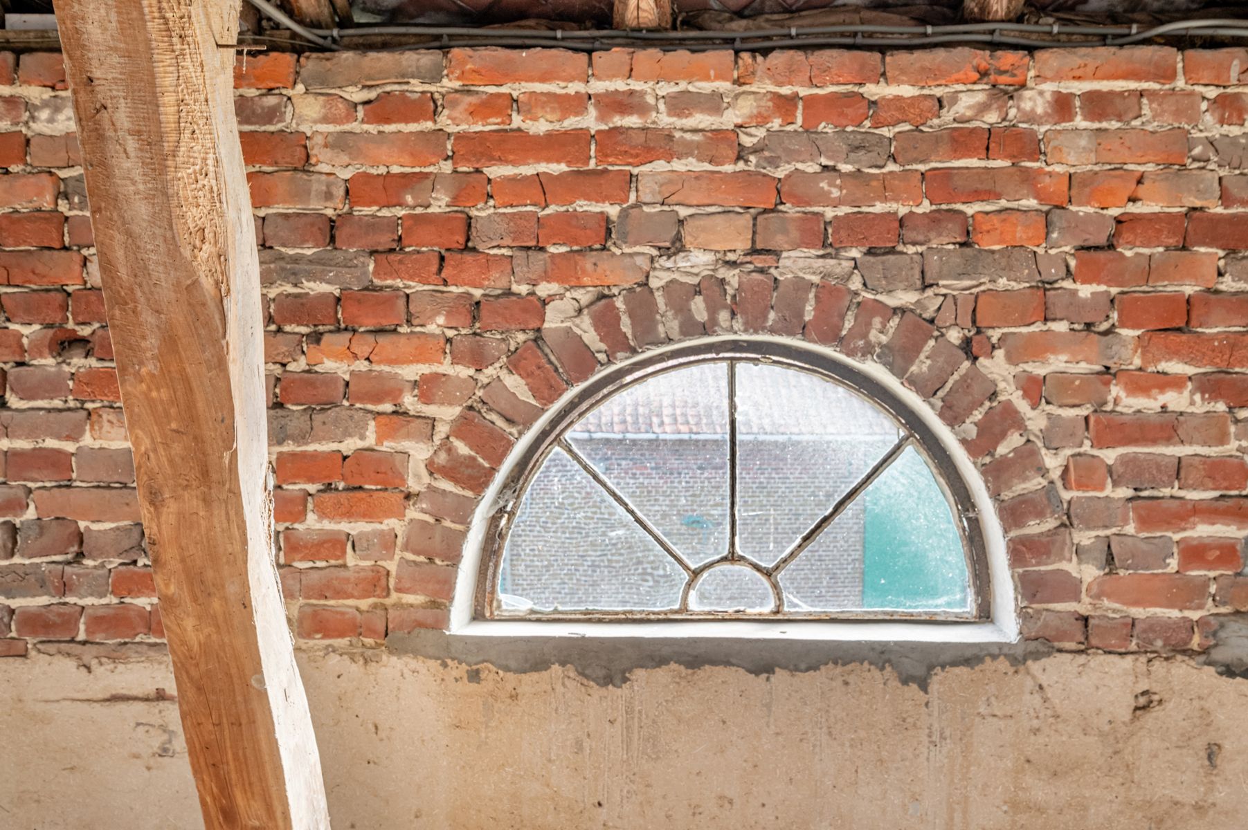 Hoeve + boomgaarden voor Para-agrarisch gebruik! foto 12