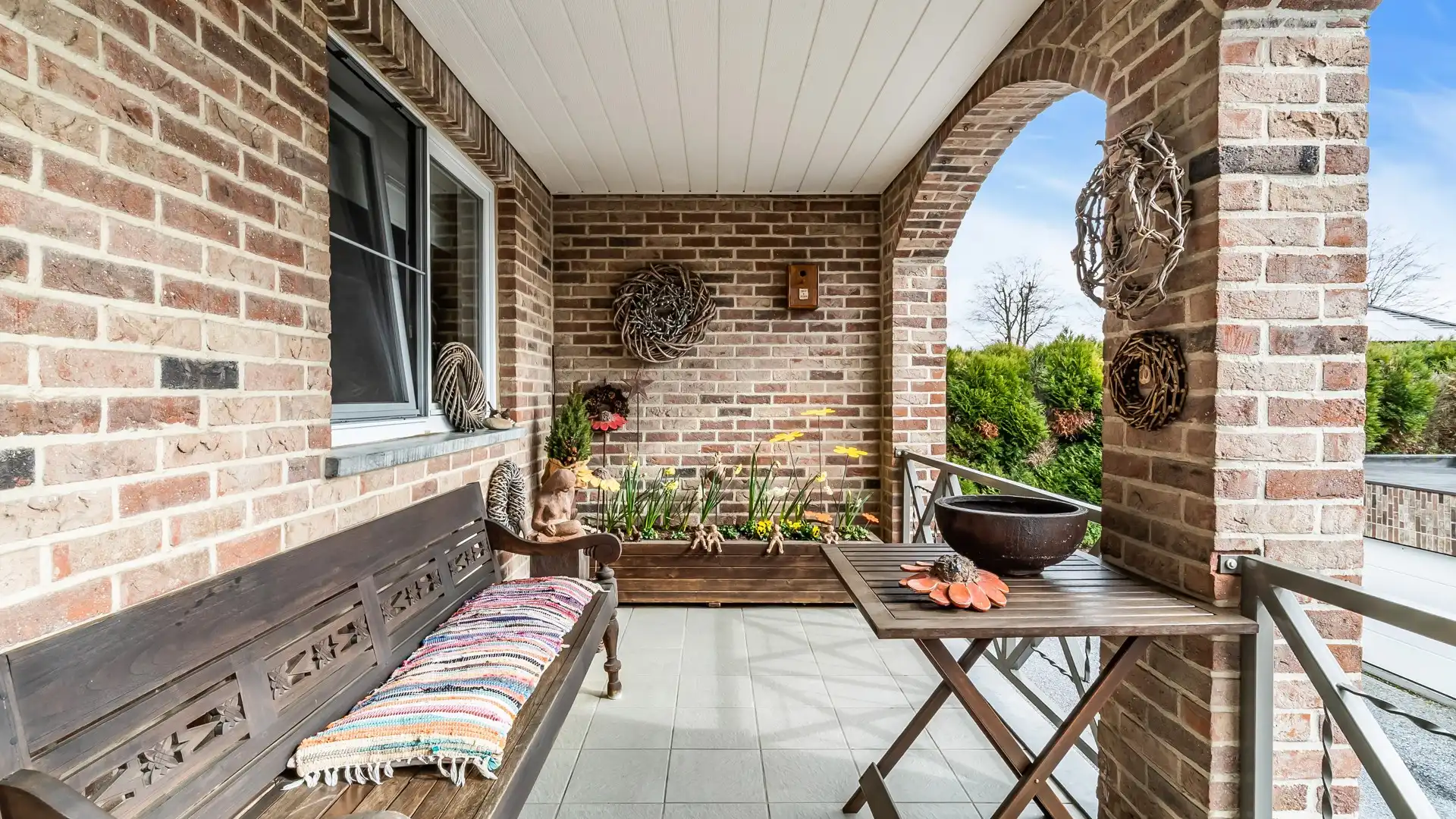 Gerenoveerd en lichtrijk appartement met 2 slkprs in As foto 11