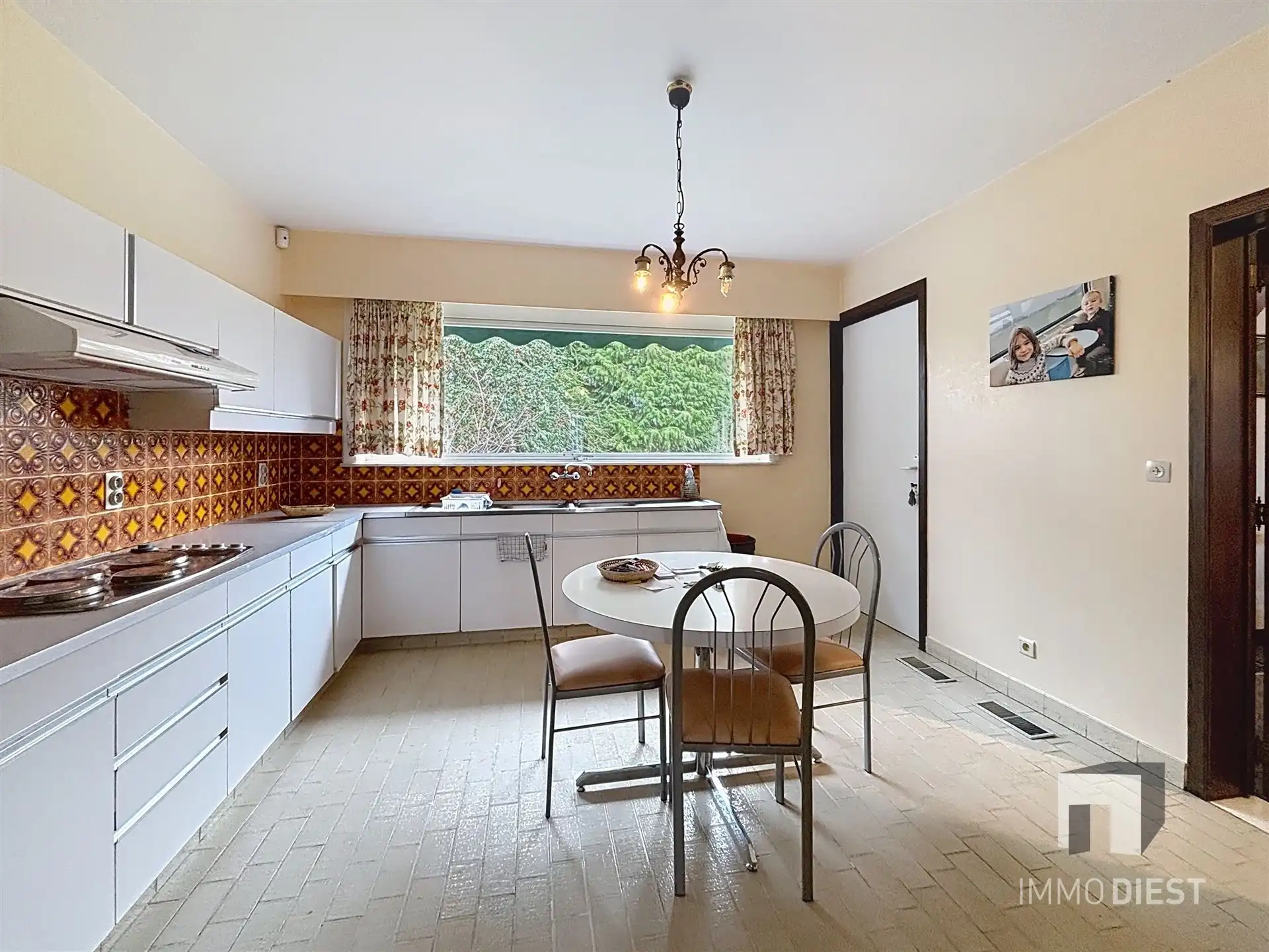 Witte villa met 4 slaapkamer boven op Baalberg foto 15