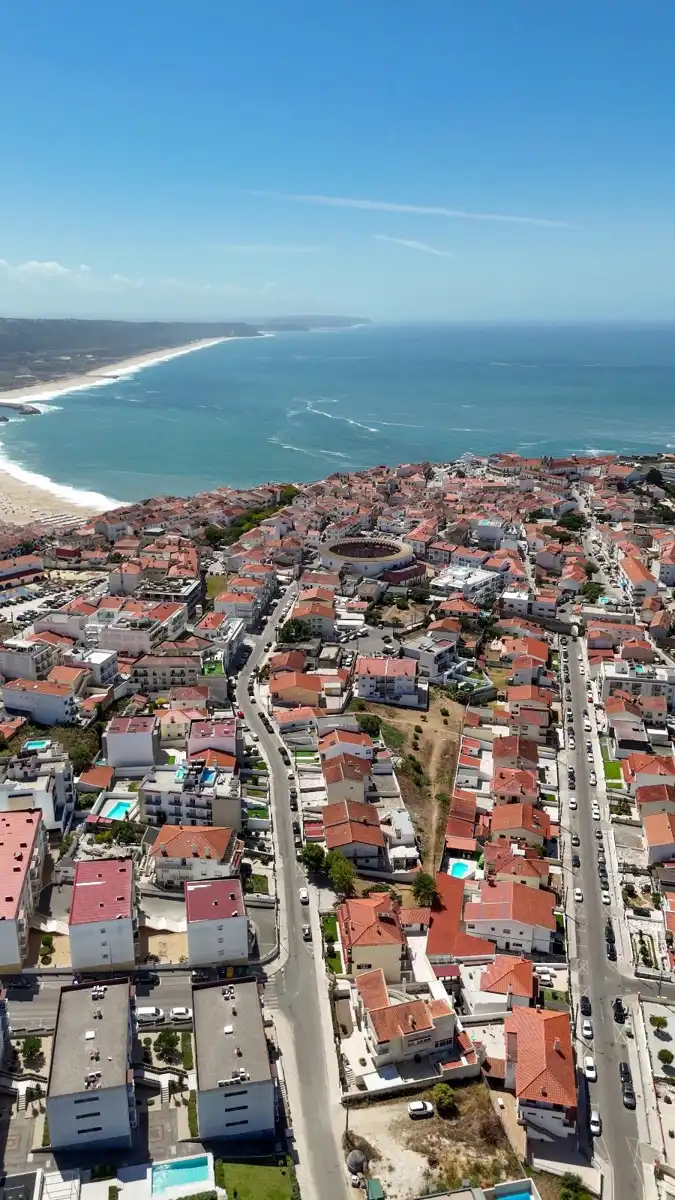 Wonen in het hart van Sítio da Nazaré – met eigen garage! foto 2