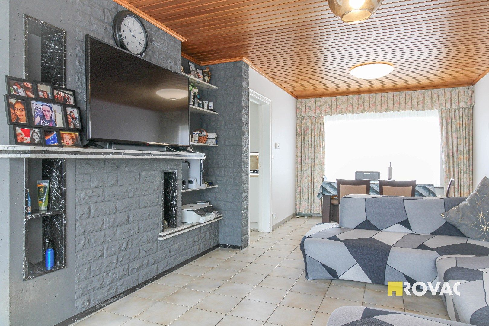 Rustig gelegen rijwoning met tuin en garage! foto 4