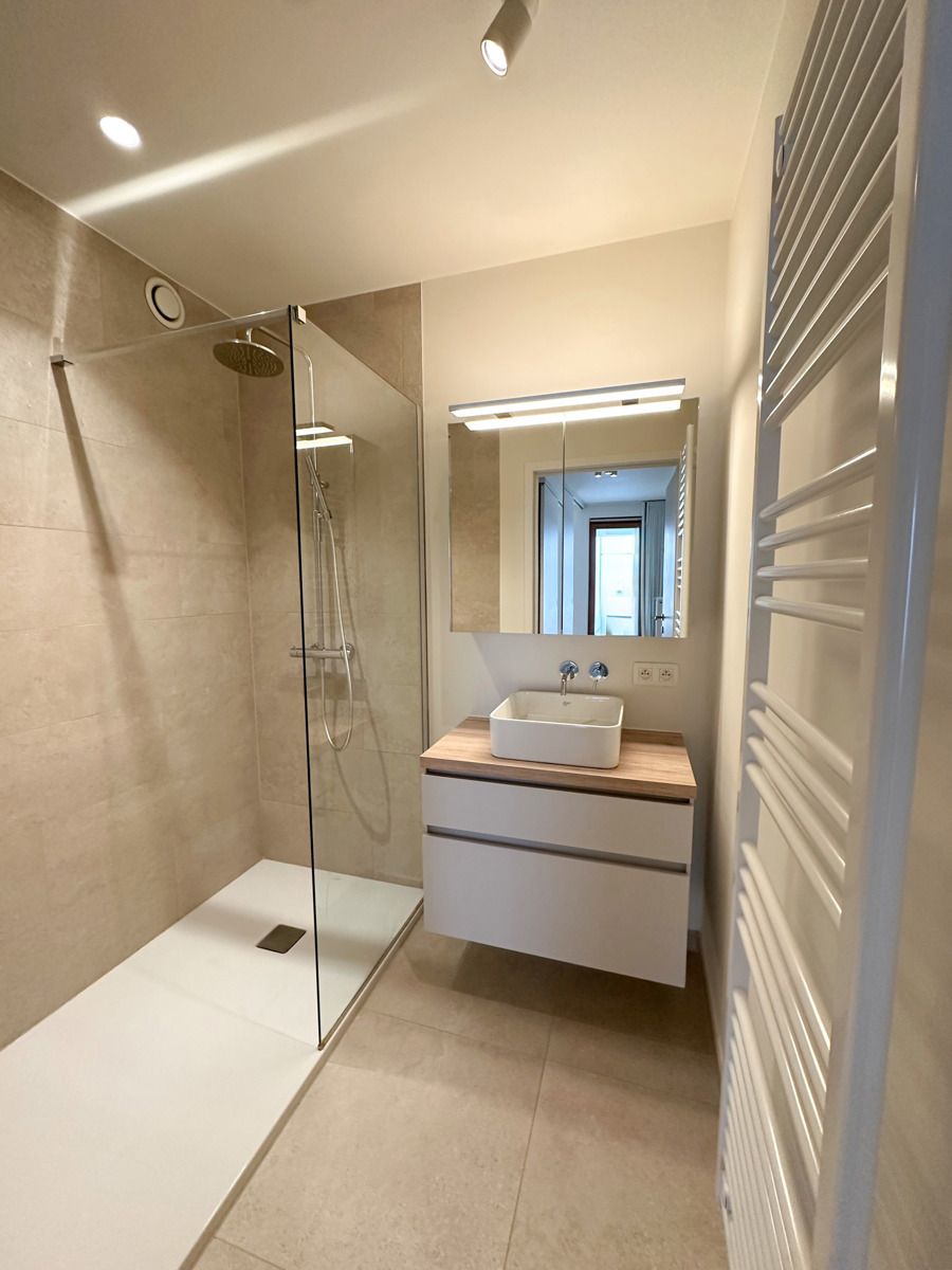 modern 1-slaapkamerappartement in hartje Kortrijk foto 6