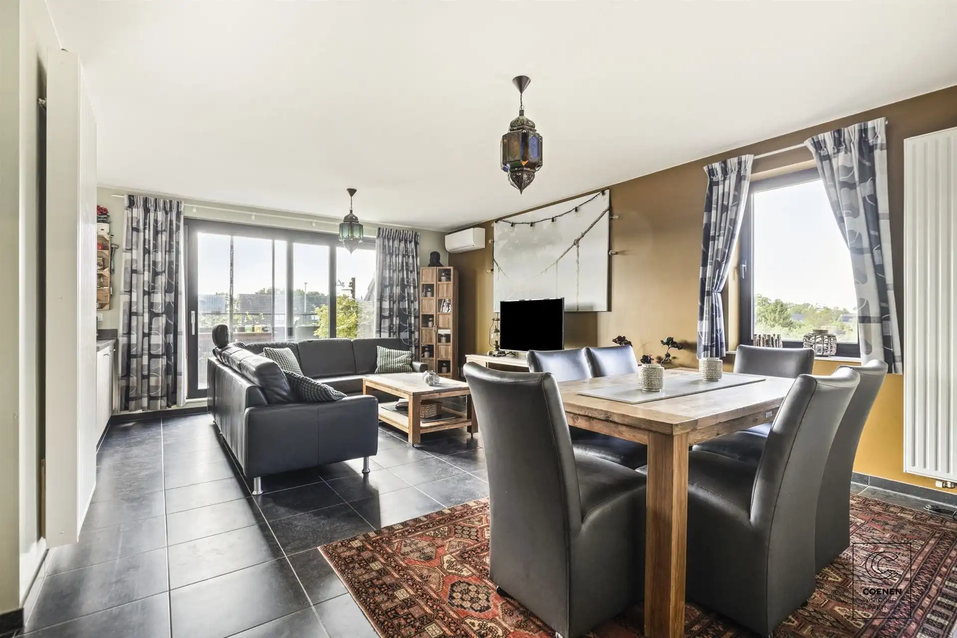 Verzorgd appartement met zuidgericht terras en 2 slaapkamers! foto 6