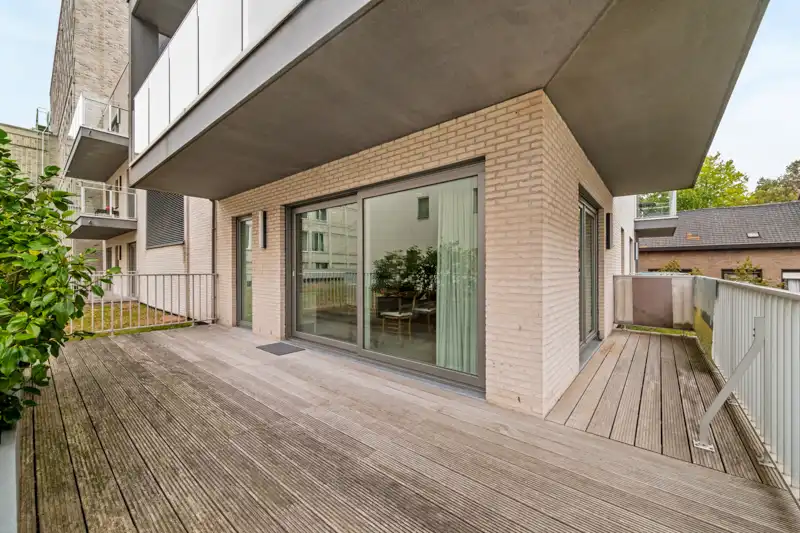 Roeselare-de Munt. Exclusief en lichtrijk 3-slaapkamerappartement (130,5 m²) met riante terrassen op een toplocatie in Roeselare foto 2