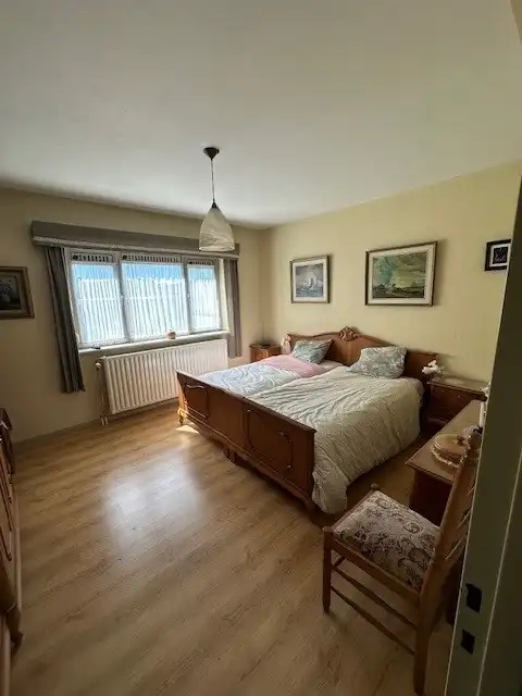 Ruim appartement met prachtig zicht op het marktplein in hartje Neerpelt! foto 12