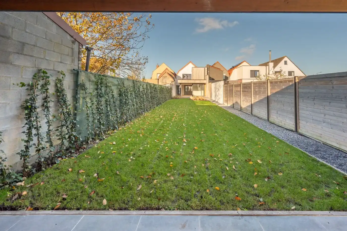 Volledig gerenoveerde en energiezuinige woning met prachtige diepe tuin foto 2
