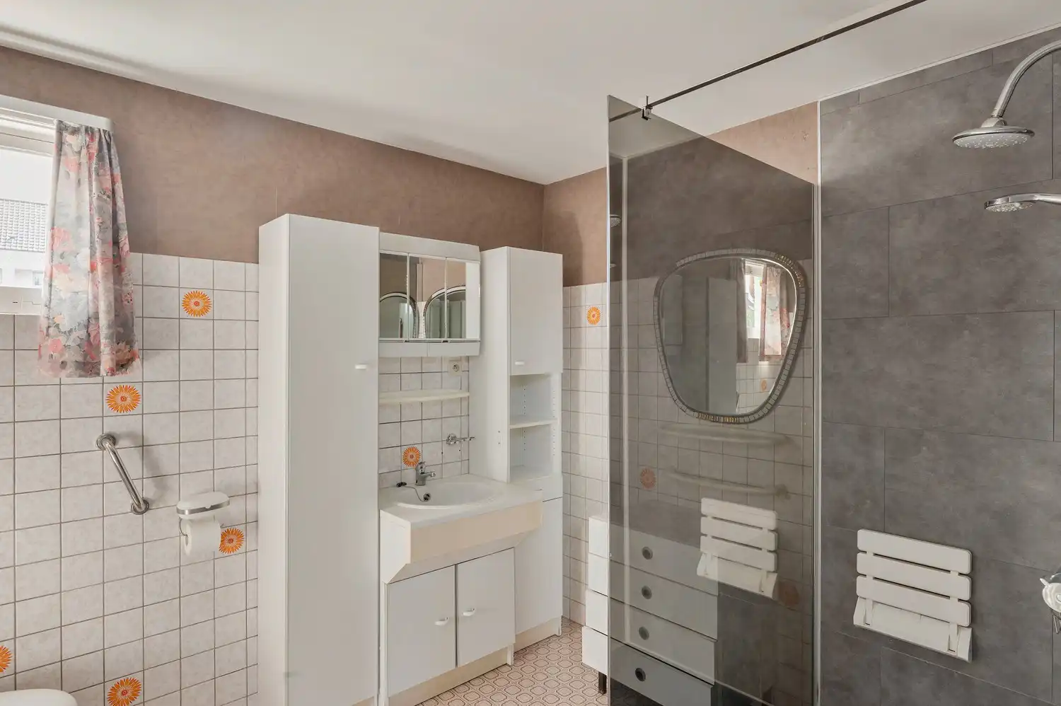 PRACHTIG GELEGEN WONING VLAK BIJ CENTRUM BONHEIDEN foto 17