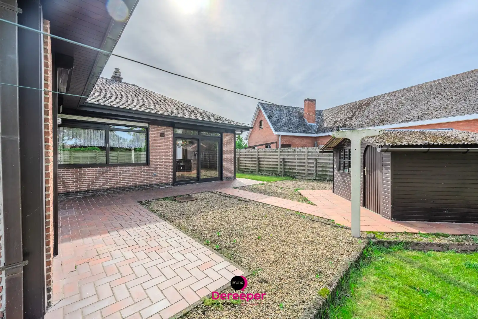 Te renoveren bungalow op ruim perceel van 678 m² foto 20