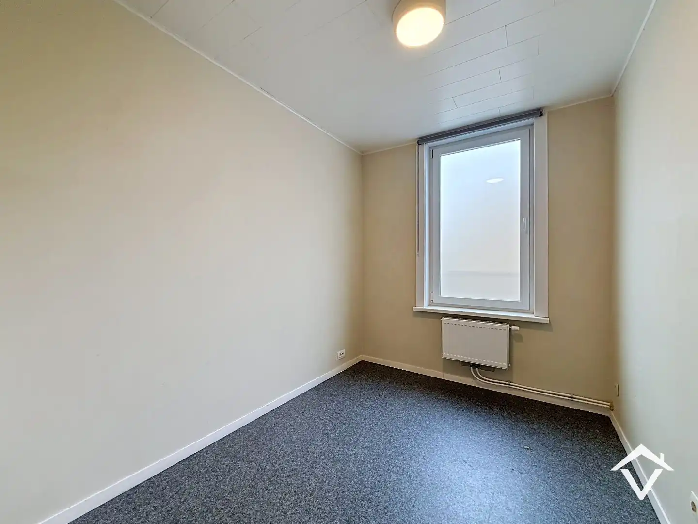 Centraal gelegen woning met 5 slaapkamers te Roeselare foto 12