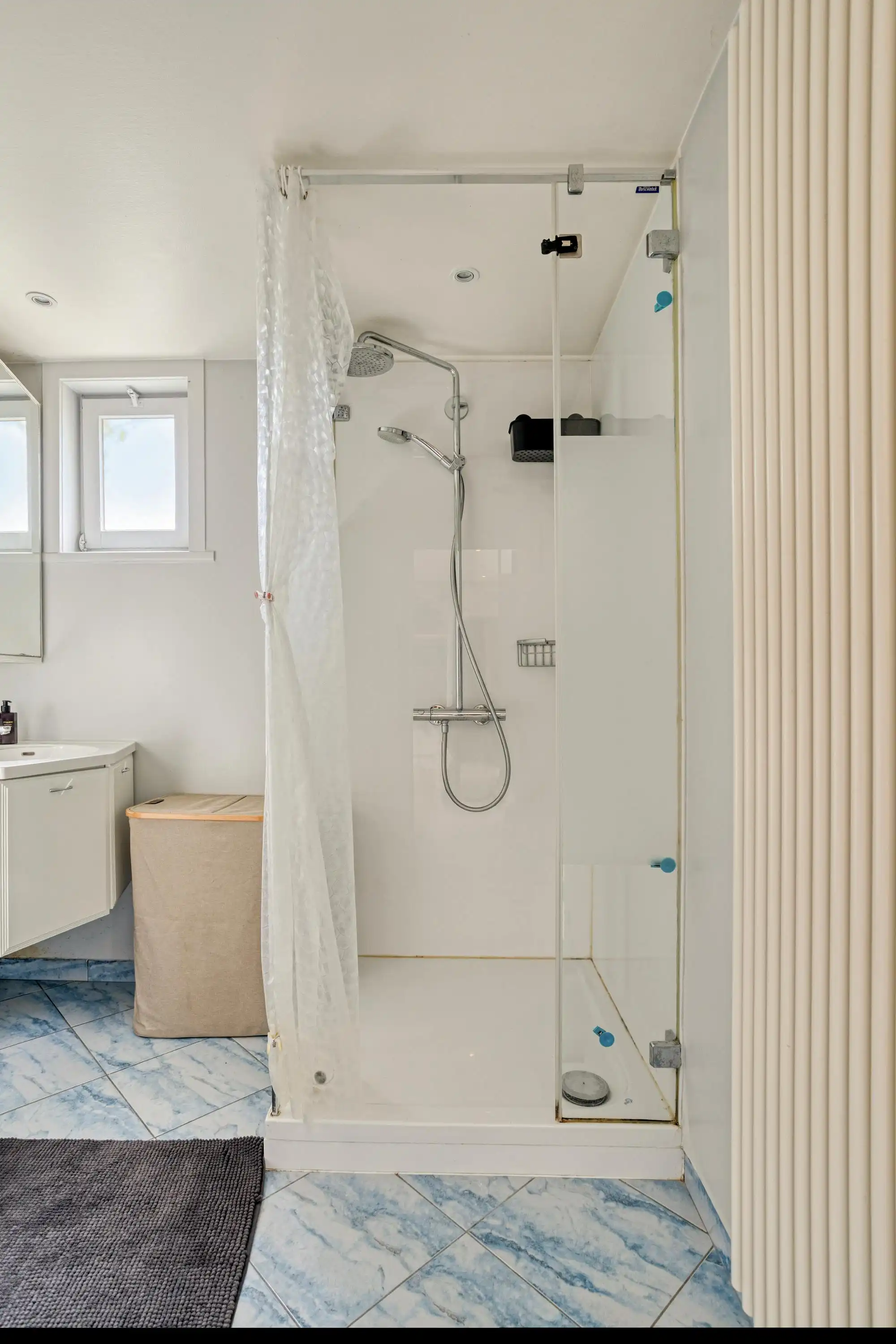 Uitzonderlijk ruime woning (307m²) te koop in centrum Zillebeke foto 23