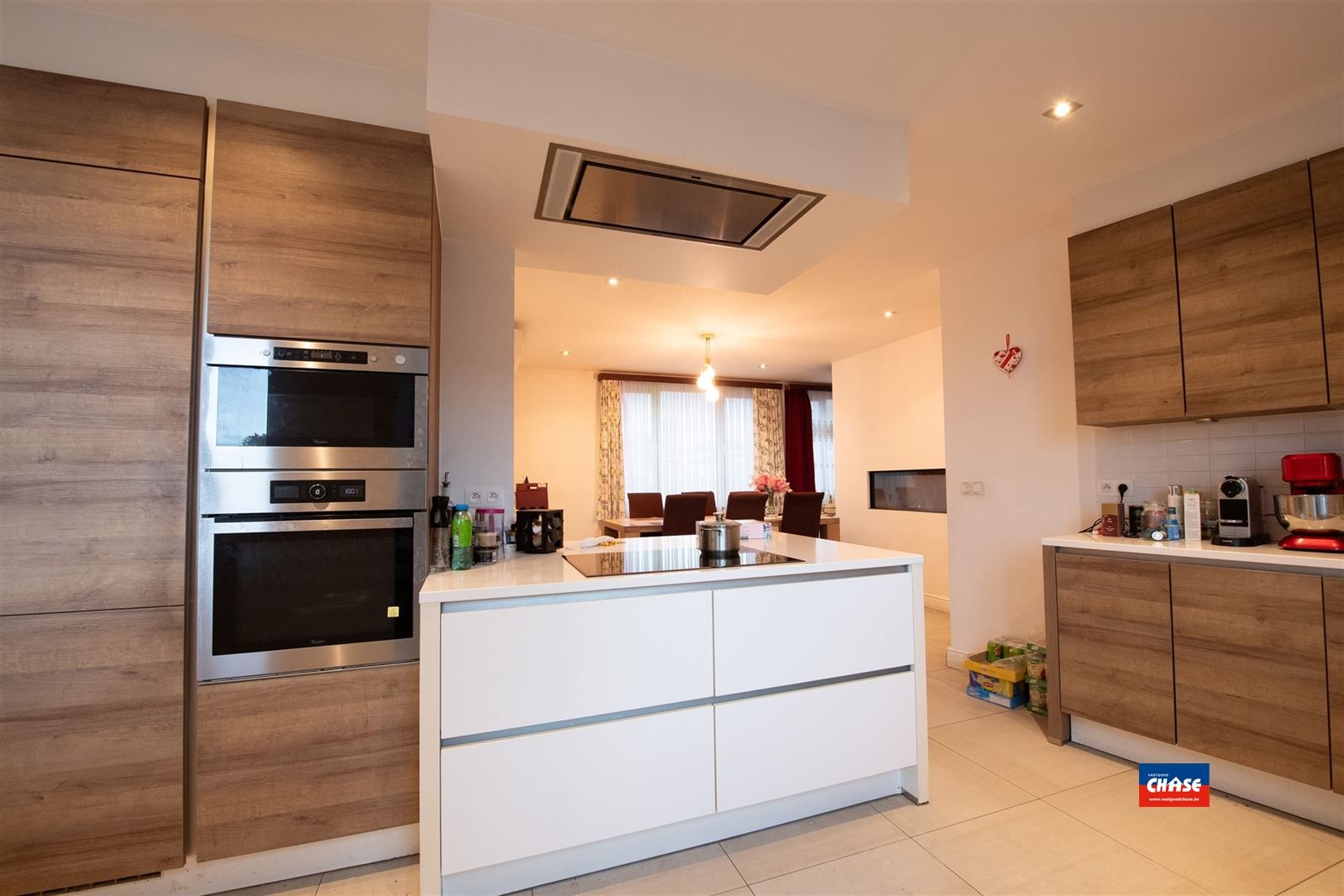 Handelshuis met groot appartement, garage en tuin foto 31