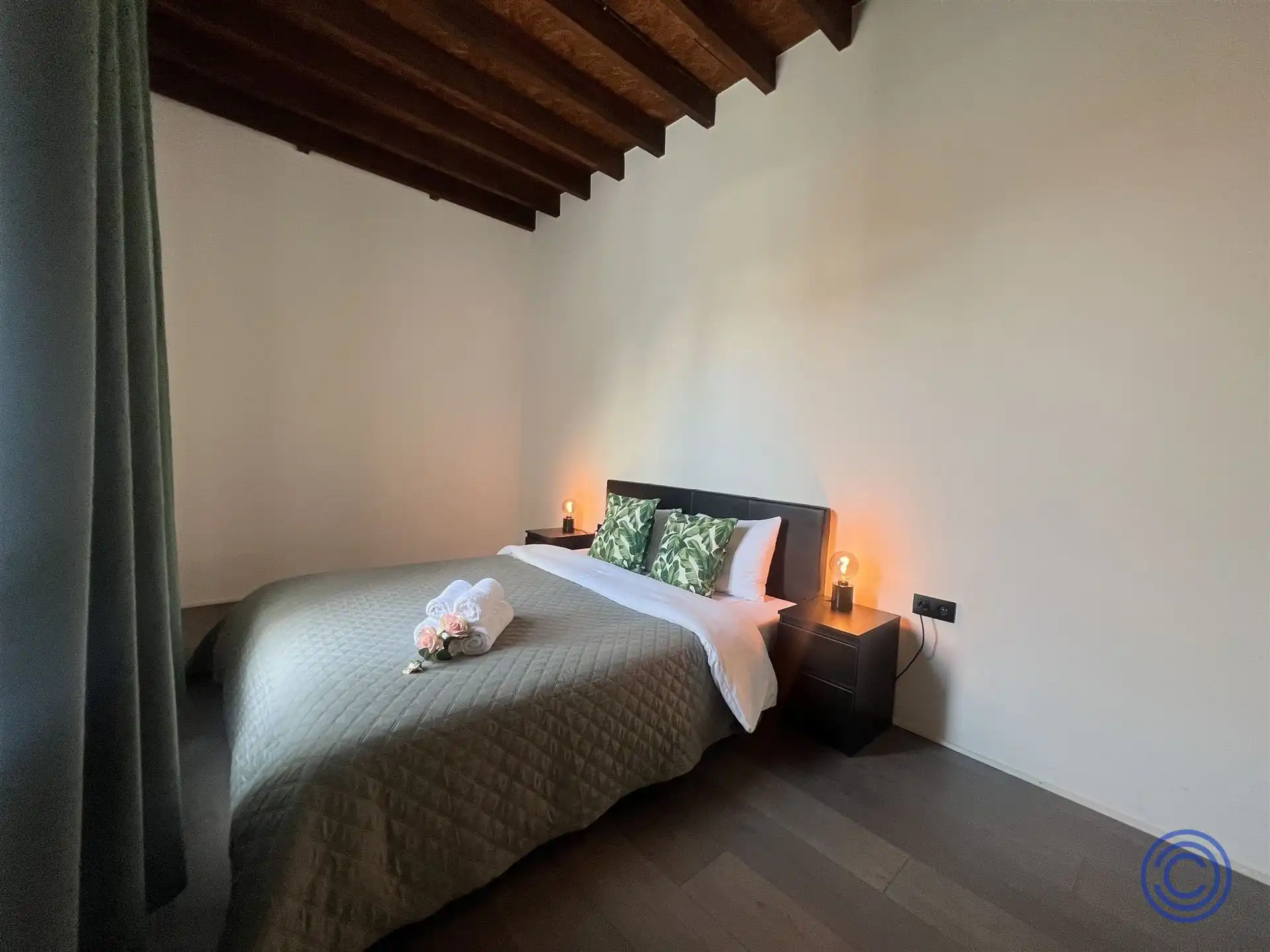 Stijlvole duplex+ terras  in hartje Antwerpen! foto 8