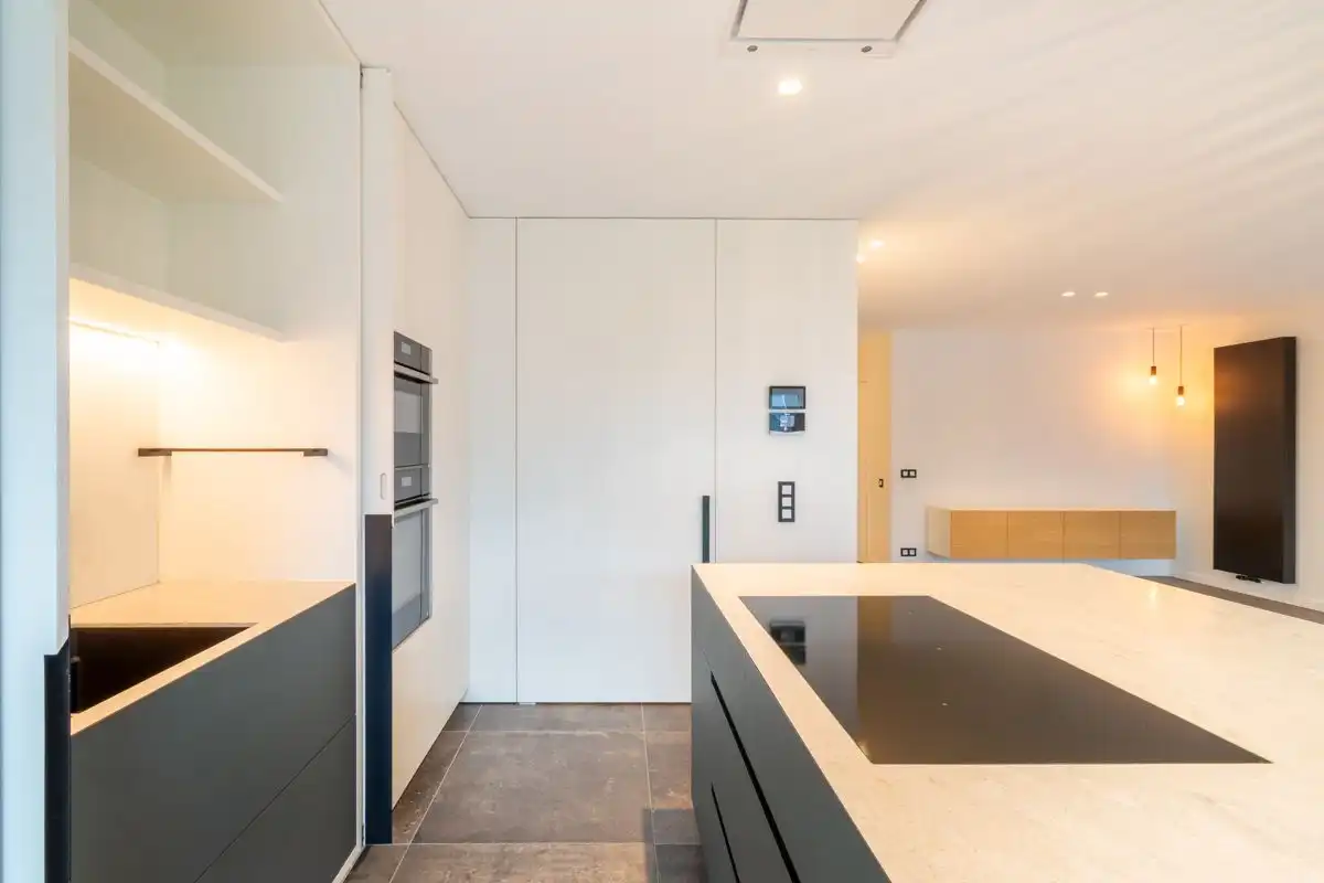 Instapklaar 2 slaapkamerappartement in Mortsel foto 2