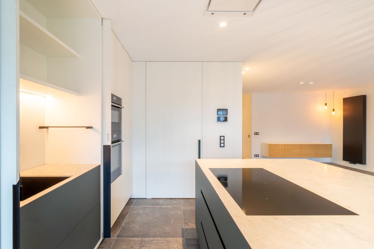 Instapklaar 2 slaapkamerappartement in Mortsel foto 2