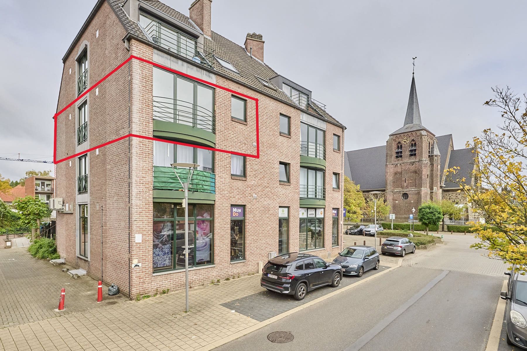 Ruim appartement met 2 slaapkamers op een toplocatie ! foto {{pictureIndex}}