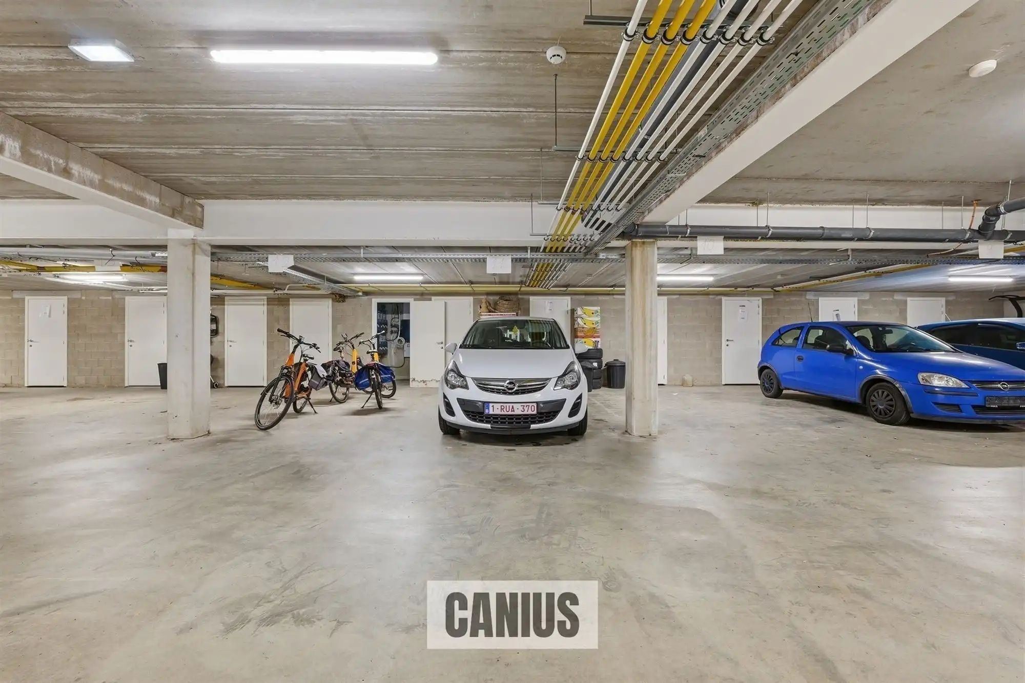 HEDENDAAGS APP. MET 3 SLKS, TERRAS & AUTOSTAANPLAATS foto 16
