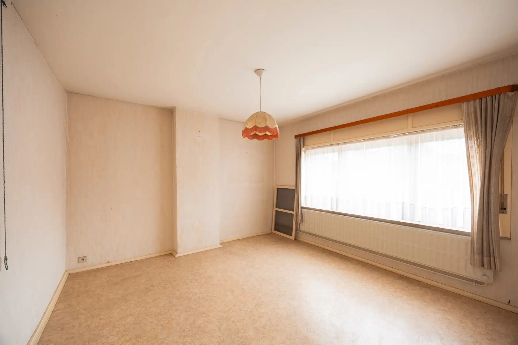 Karakterwoning met veel renovatiepotentieel op toplocatie foto 19