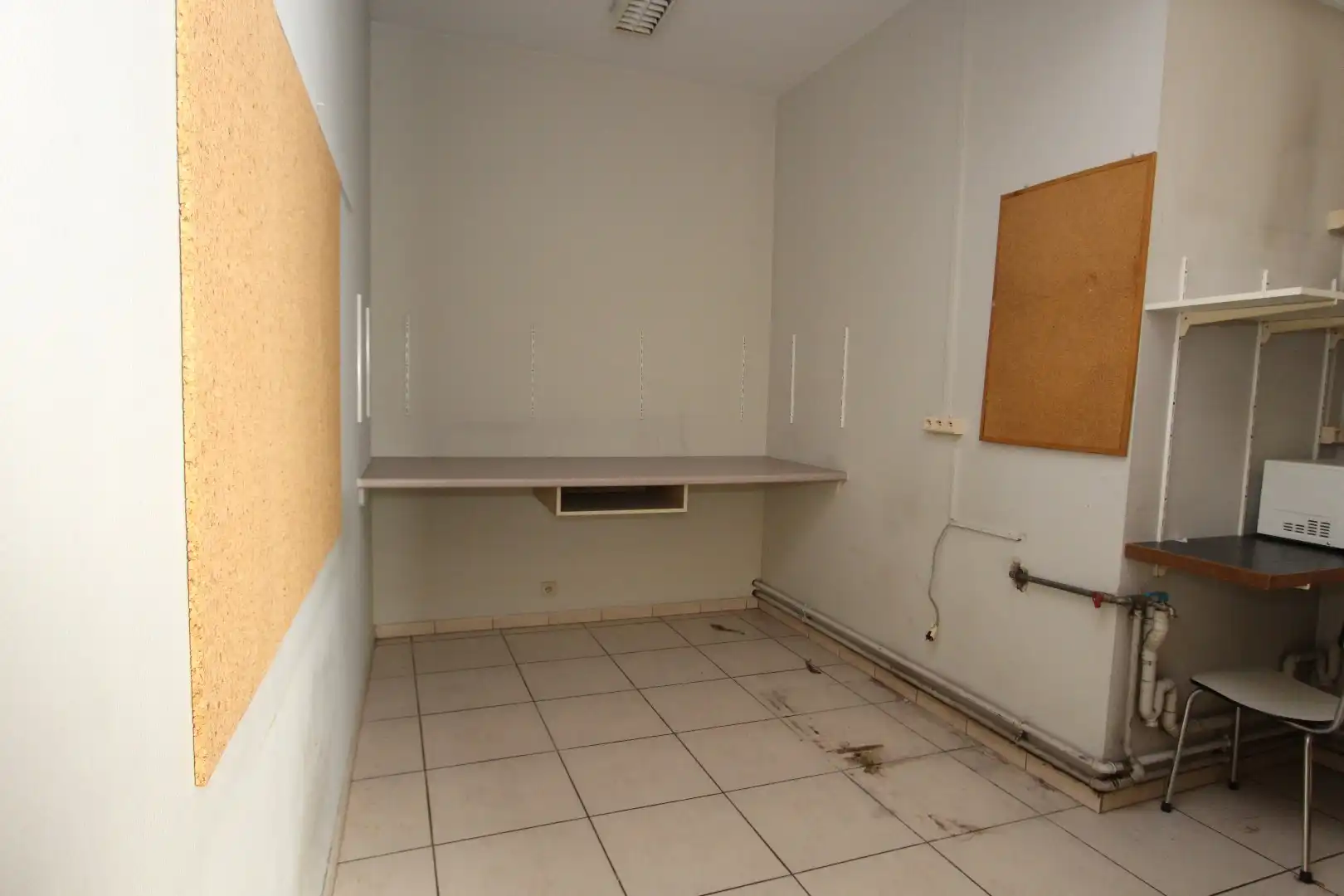 Handelsruimte op toplocatie en optimale zichtbaarheid in Tongeren foto 10