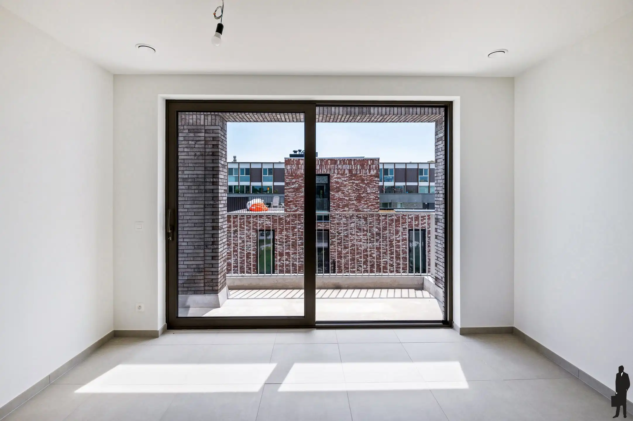 Nieuwbouw appartement met 2 slks, terras en autostaanplaats foto 8