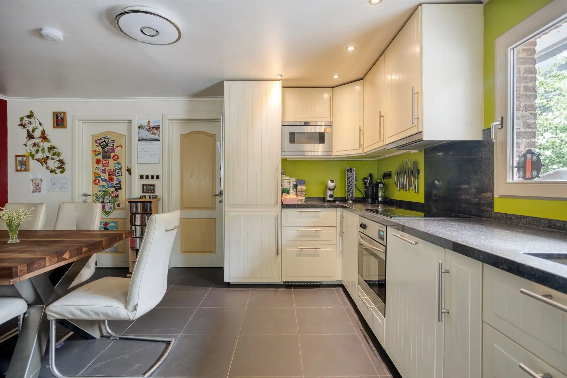 Verzorgde recreatiewoning op een rustige, bosrijke locatie! foto 9