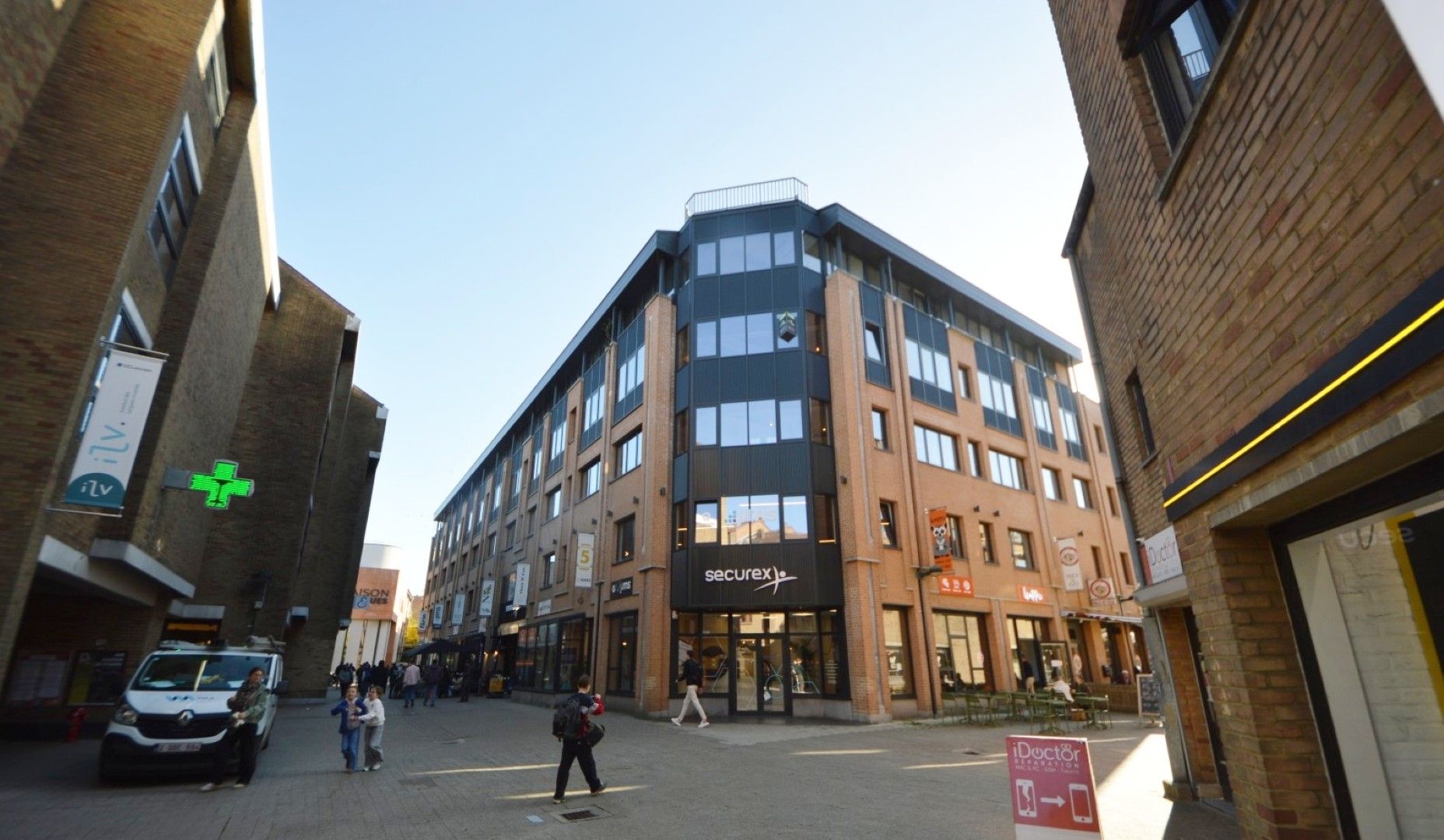 Bureaux prêts à emménager dans un immeuble moderne au 4e étage  foto 3