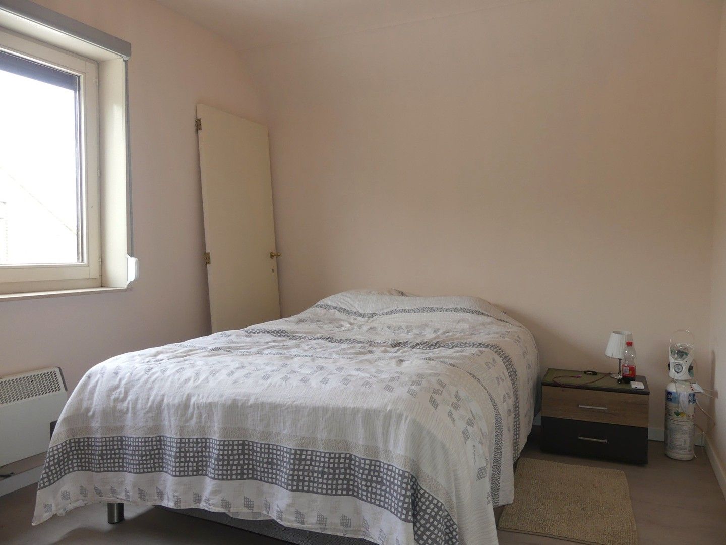 Alleenstaande woning met terras, zongerichte tuin en garage foto 11