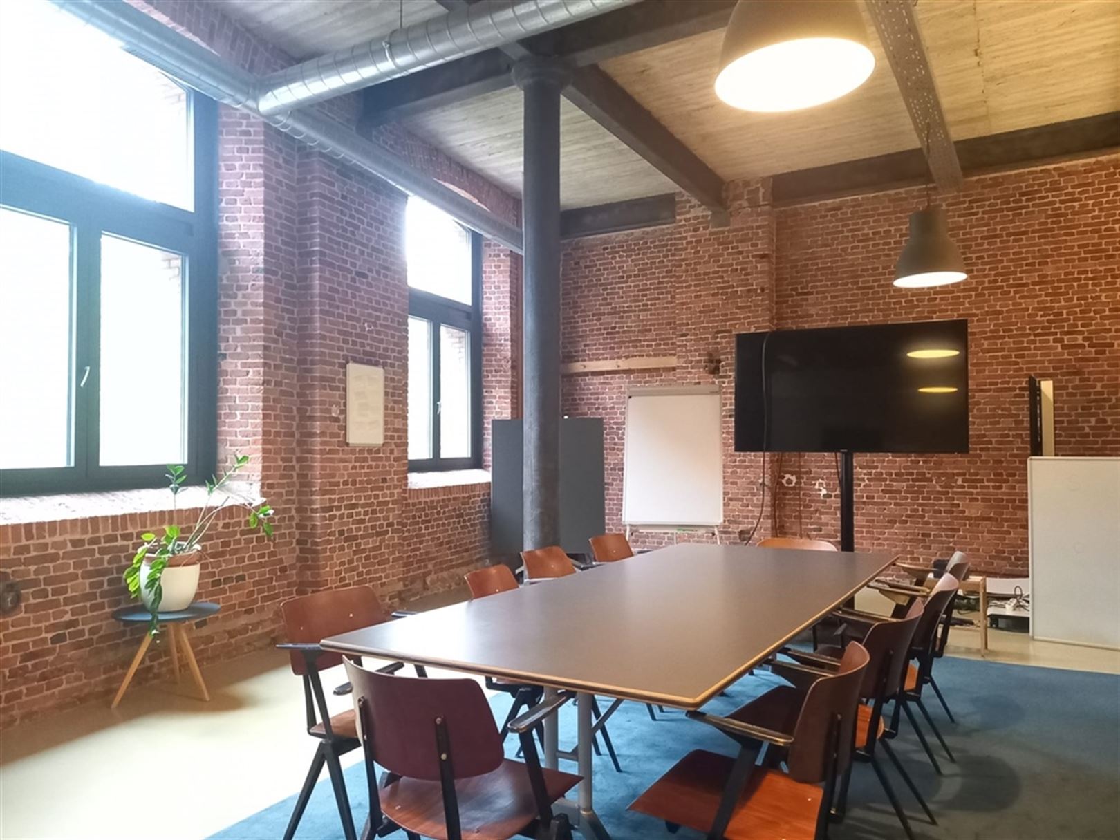 Kantoor te huur in voormalig pakhuis foto 4