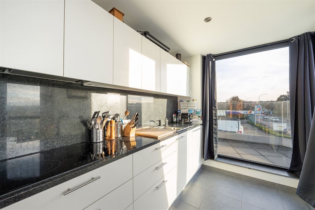 Recent en lichtrijk appartement met ruim terras! foto 8