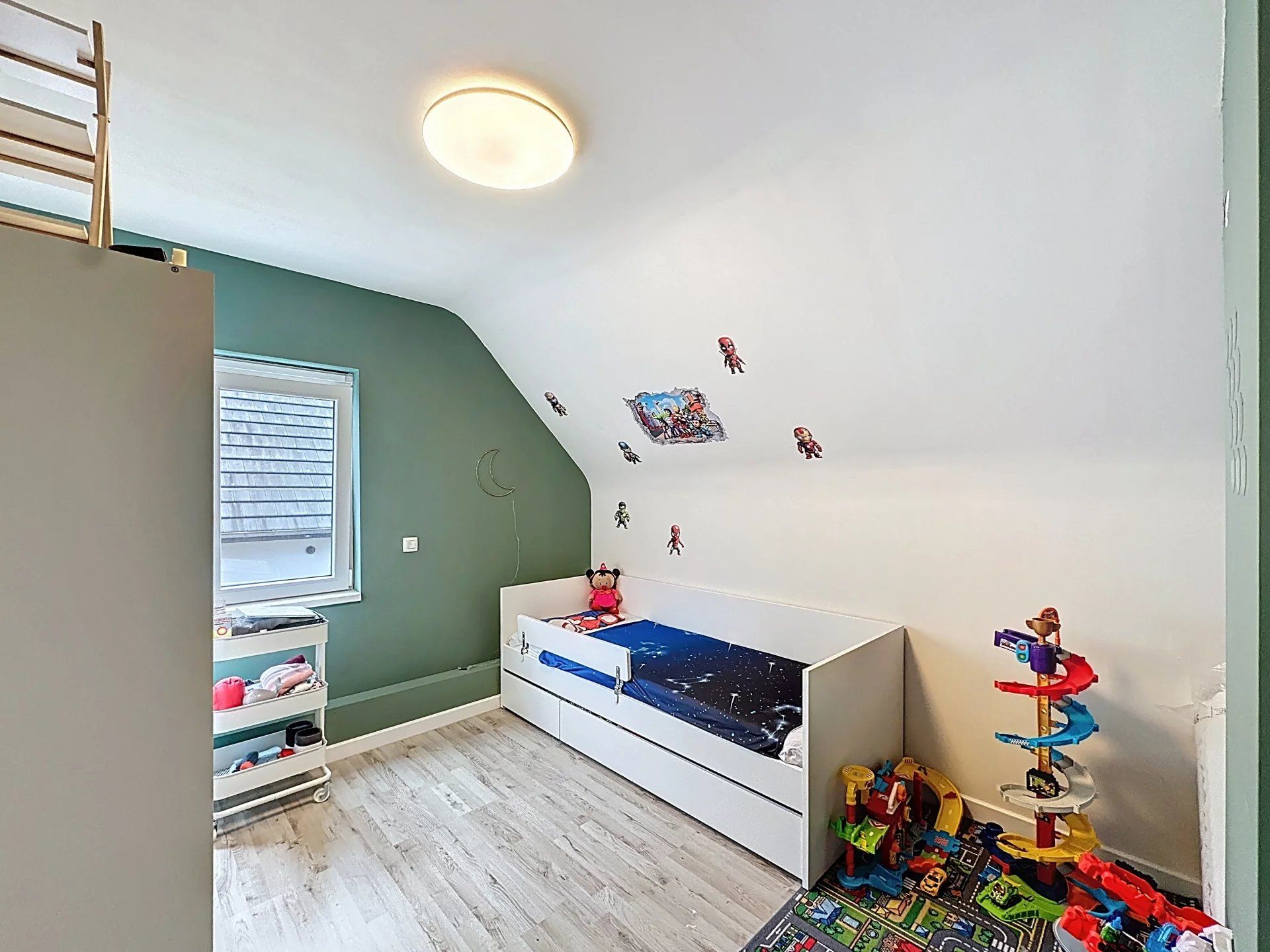 Op te frissen woning met 3 slaapkamers, op een groot perceel, eventueel 2 bouwplaatsen foto 27